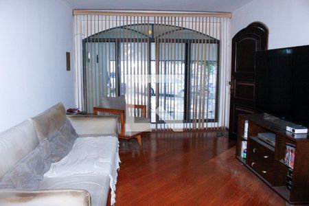 Sala de casa à venda com 3 quartos, 126m² em Parque Pinheiros, Taboão da Serra