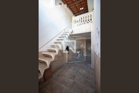 Casa à venda com 140m², 4 quartos e 2 vagas Casa à venda com 140m², 4 quartos e 2 vagasGaragem