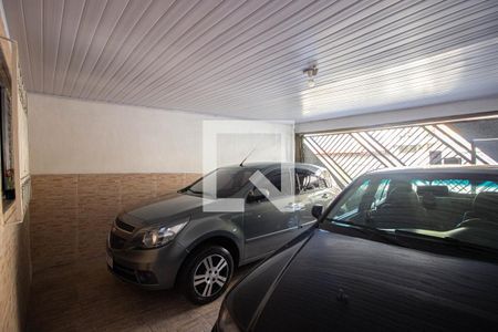 Casa à venda com 140m², 4 quartos e 2 vagas Casa à venda com 140m², 4 quartos e 2 vagasGaragem
