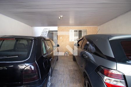 Casa à venda com 140m², 4 quartos e 2 vagas Casa à venda com 140m², 4 quartos e 2 vagasGaragem