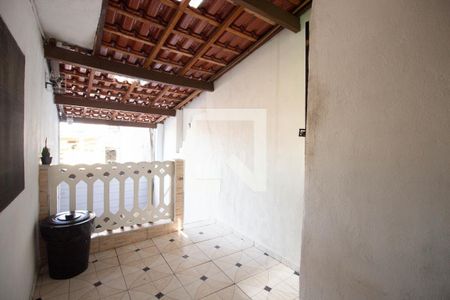 Casa à venda com 140m², 4 quartos e 2 vagas Casa à venda com 140m², 4 quartos e 2 vagasÁrea de Serviço