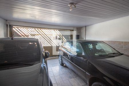 Casa à venda com 140m², 4 quartos e 2 vagas Casa à venda com 140m², 4 quartos e 2 vagasGaragem