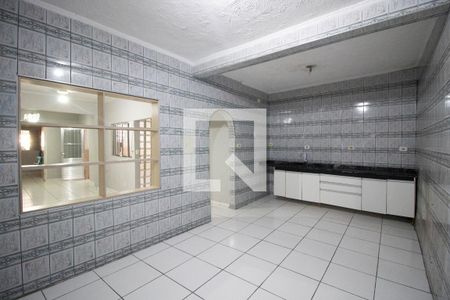 Casa à venda com 140m², 4 quartos e 2 vagas Casa à venda com 140m², 4 quartos e 2 vagasCozinha