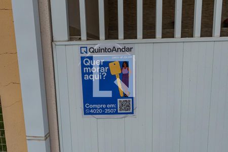 Casa à venda com 190m², 3 quartos e 3 vagas Casa à venda com 190m², 3 quartos e 3 vagasPlaca