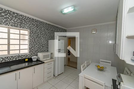 Casa à venda com 190m², 3 quartos e 3 vagas Casa à venda com 190m², 3 quartos e 3 vagasCozinha