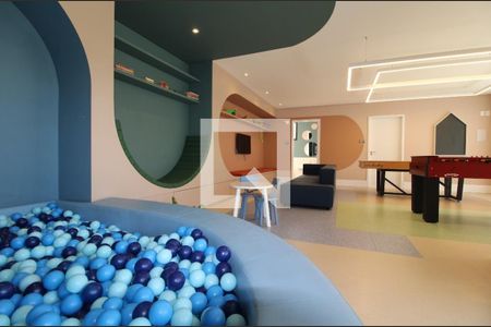 Apartamento à venda com 143m², 4 quartos e 3 vagas Apartamento à venda com 143m², 4 quartos e 3 vagasÁrea Comum - Salão de jogos