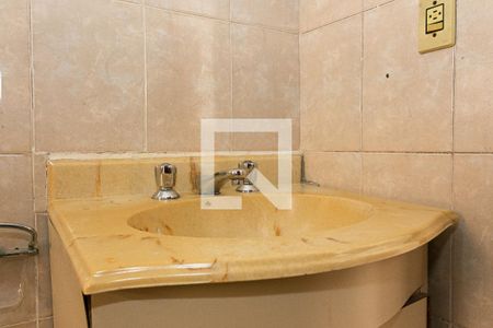 Casa à venda com 104m², 2 quartos e 1 vagaBanheiro