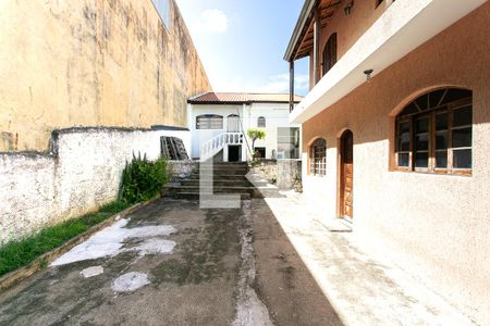 Casa à venda com 104m², 2 quartos e 1 vagaQuintal