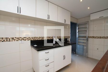 Cozinha de apartamento para alugar com 2 quartos, 68m² em Jardim Santa Rita, Guarulhos