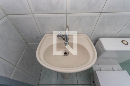 Apartamento para alugar com 65m², 2 quartos e sem vaga Apartamento para alugar com 65m², 2 quartos e sem vagaBanheiro social