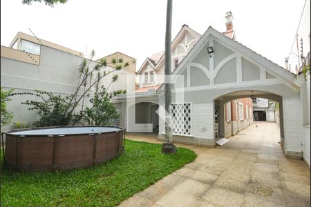 Casa para alugar com 520m², 5 quartos e 4 vagasFachada