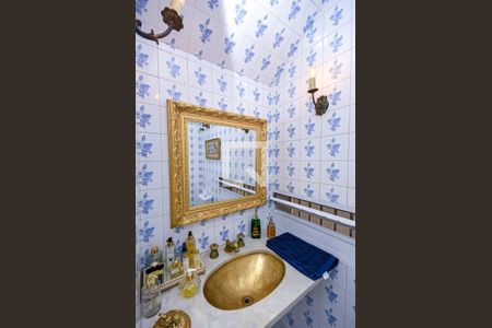 Casa para alugar com 520m², 5 quartos e 4 vagasLavabo