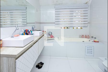 Casa para alugar com 520m², 5 quartos e 4 vagasBanheiro da Suíte 2