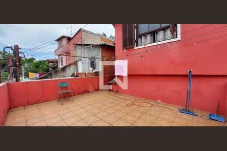 Casa à venda com 110m², 3 quartos e 1 vaga Casa à venda com 110m², 3 quartos e 1 vagaQuintal