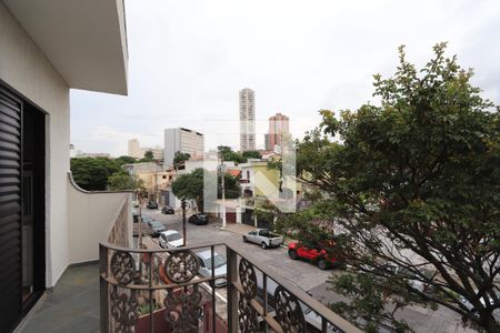 Casa à venda com 200m², 3 quartos e 4 vagasSacada dos Quartos