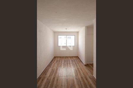 Sala de apartamento para alugar com 2 quartos, 40m² em Parque São Lourenço, São Paulo