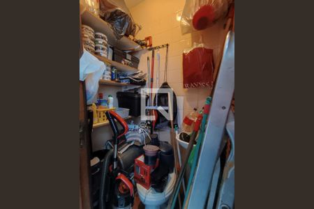 Apartamento à venda com 190m², 3 quartos e 2 vagasBanheiro de Serviço