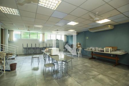 Apartamento à venda com 97m², 3 quartos e 1 vagaÁrea comum - Salão de festas