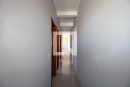 Corredor de apartamento para alugar com 2 quartos, 60m² em Cidade Patriarca, São Paulo