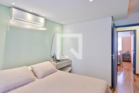 Casa à venda com 190m², 3 quartos e 2 vagas Casa à venda com 190m², 3 quartos e 2 vagasQuarto 1