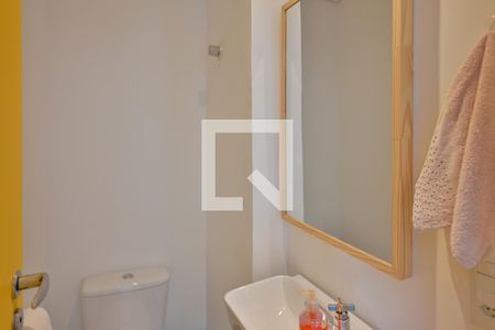 Casa à venda com 190m², 3 quartos e 2 vagas Casa à venda com 190m², 3 quartos e 2 vagasLavabo Serviço