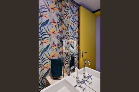 Lavabo de casa à venda com 3 quartos, 190m² em Aclimação, São Paulo