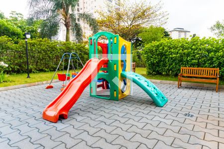Apartamento à venda com 83m², 3 quartos e 1 vaga Apartamento à venda com 83m², 3 quartos e 1 vagaÁrea comum - Playground