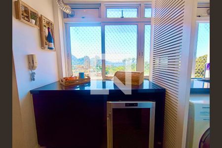 Apartamento para alugar com 90m², 2 quartos e 1 vagaCozinha americana