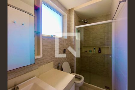 Apartamento para alugar com 90m², 2 quartos e 1 vagaSuíte banheiro