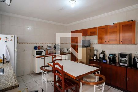 Casa à venda com 150m², 3 quartos e 6 vagasCozinha