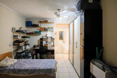 Casa à venda com 150m², 3 quartos e 6 vagasSuíte 2