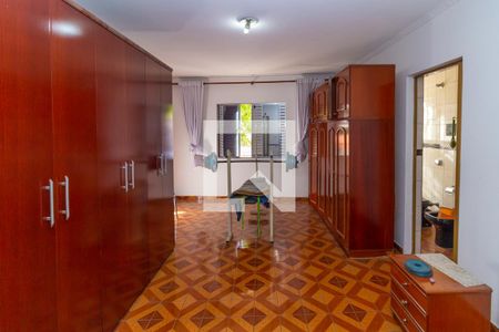 Casa à venda com 225m², 3 quartos e 2 vagasSuíte 3