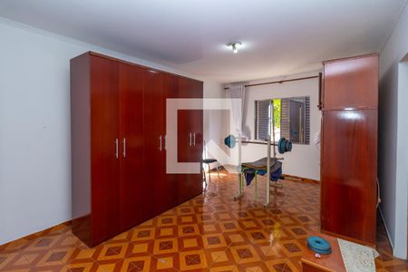 Casa à venda com 225m², 3 quartos e 2 vagasSuíte 3