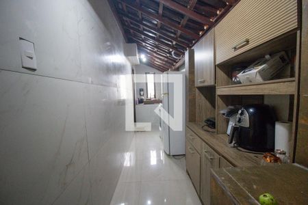 Casa de condomínio para alugar com 284m², 5 quartos e 3 vagas Casa de condomínio para alugar com 284m², 5 quartos e 3 vagasCozinha