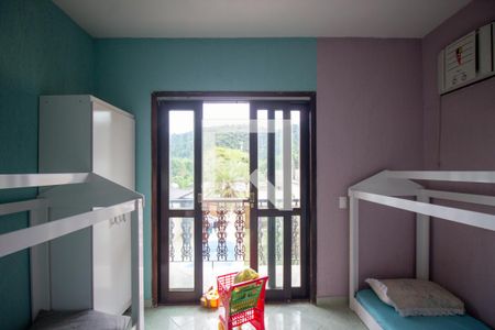 Quarto 2 de casa de condomínio para alugar com 5 quartos, 284m² em Vargem Pequena, Rio de Janeiro