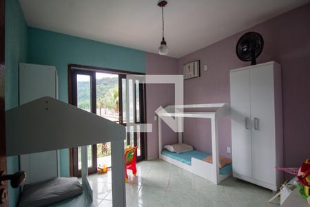 Quarto 2 de casa de condomínio para alugar com 5 quartos, 284m² em Vargem Pequena, Rio de Janeiro
