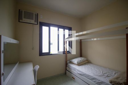 Quarto 3 de casa de condomínio para alugar com 5 quartos, 284m² em Vargem Pequena, Rio de Janeiro