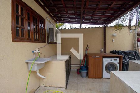 Casa de condomínio para alugar com 284m², 5 quartos e 3 vagas Casa de condomínio para alugar com 284m², 5 quartos e 3 vagasQuintal