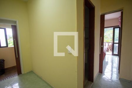 Casa de condomínio para alugar com 284m², 5 quartos e 3 vagas Casa de condomínio para alugar com 284m², 5 quartos e 3 vagasCorredor dos Quartos