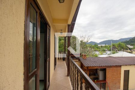 Sacada do Quarto 1 e 2 de casa de condomínio para alugar com 5 quartos, 284m² em Vargem Pequena, Rio de Janeiro