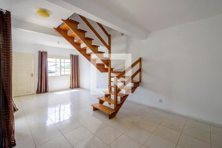 Sala de casa de condomínio para alugar com 2 quartos, 99m² em Campo Novo, Porto Alegre