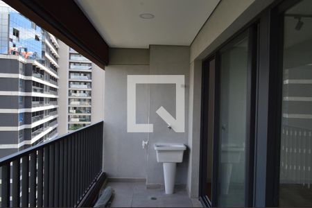 Varanda de kitnet/studio para alugar com 1 quarto, 38m² em Paraíso, São Paulo
