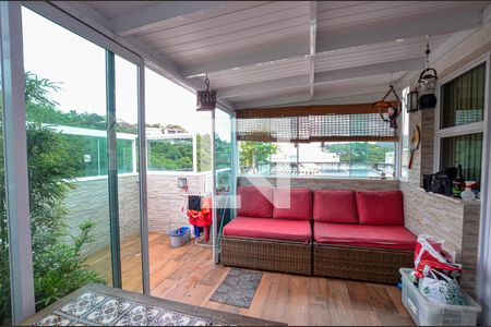 Apartamento à venda com 140m², 2 quartos e 2 vagas Apartamento à venda com 140m², 2 quartos e 2 vagasCobertura