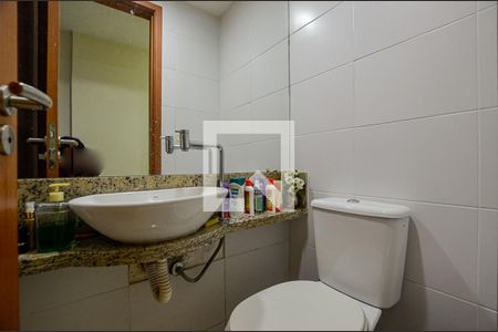 Apartamento à venda com 140m², 2 quartos e 2 vagas Apartamento à venda com 140m², 2 quartos e 2 vagasLavabo de Serviço
