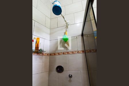 Apartamento à venda com 67m², 2 quartos e sem vagaDetalhe do banheiro social 