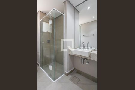 Banheiro de apartamento à venda com 1 quarto, 31m² em Cerqueira César, São Paulo