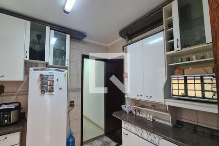 Casa para alugar com 232m², 3 quartos e 2 vagasCozinha
