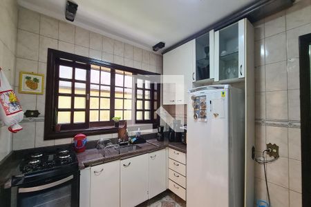 Casa para alugar com 232m², 3 quartos e 2 vagasCozinha