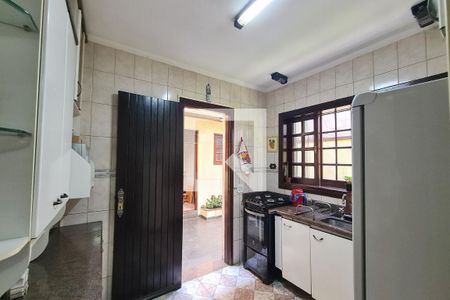 Casa para alugar com 232m², 3 quartos e 2 vagasCozinha