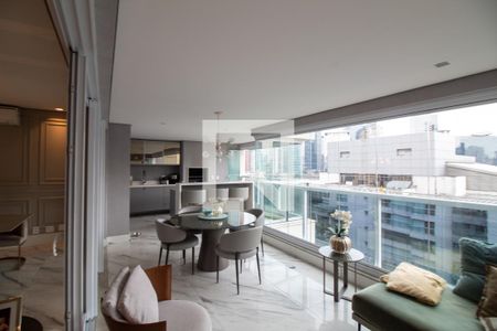 Varanda Gourmet de apartamento à venda com 3 quartos, 189m² em Santo Amaro, São Paulo